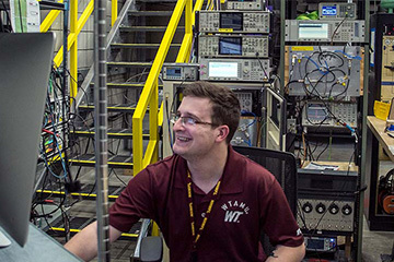 User watching data report from the 41 Tesla magnet