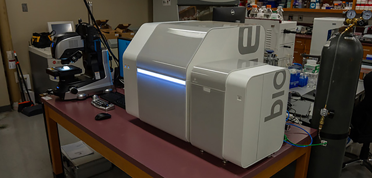 The NanoOne Bio 3D printer in the lab of FAMU-FSU engineering professor and MagLab researcher Jamel Ali.