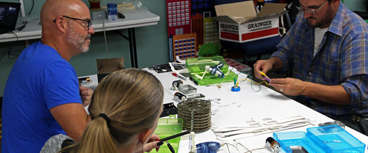 MagLab educator Jose Sanchez shows New Mexico teachers how to use series circuits to design electromagnets.